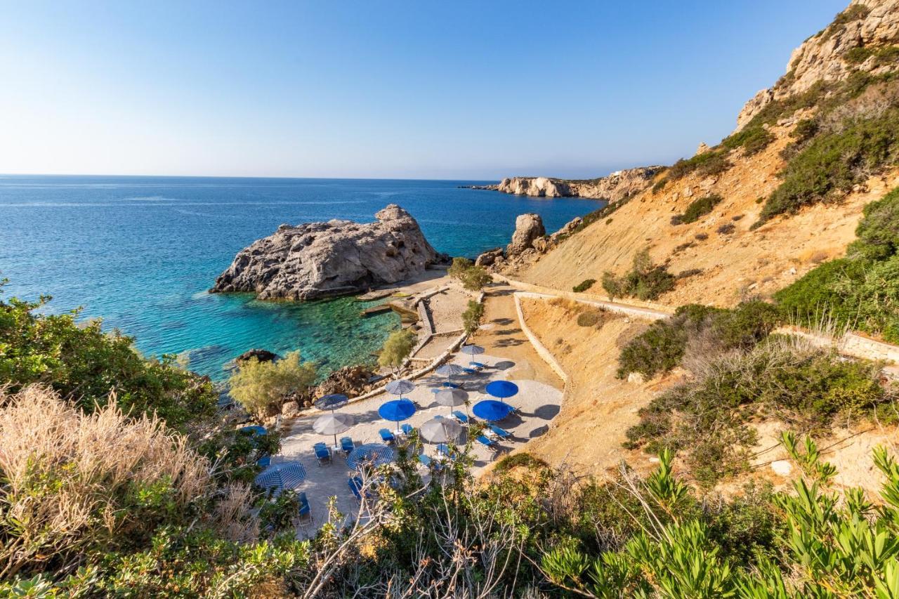 Castelia Bay Hotel Amoopi Exterior photo